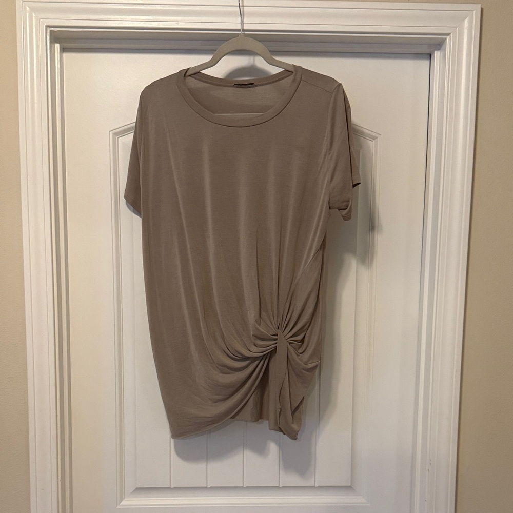 JODIFL Taupe Short Sleeve Top